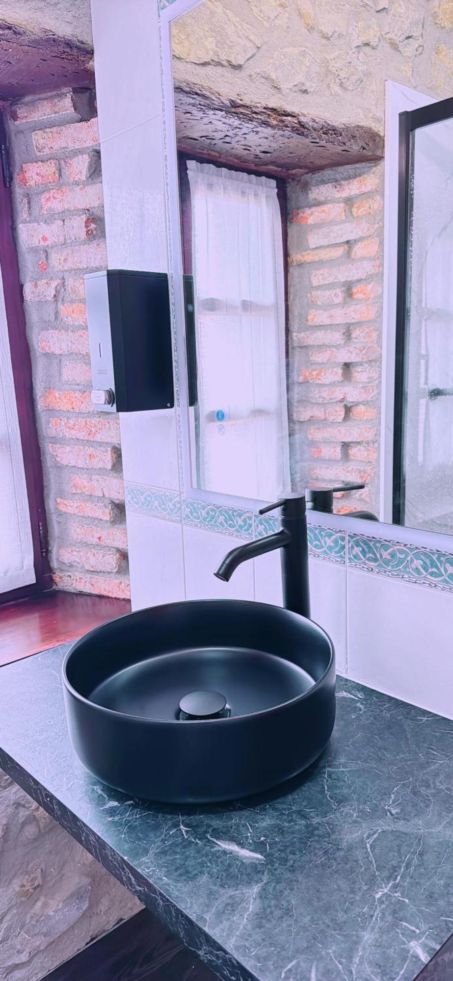 Casa Albertino Hotel Larteme Bagian luar foto