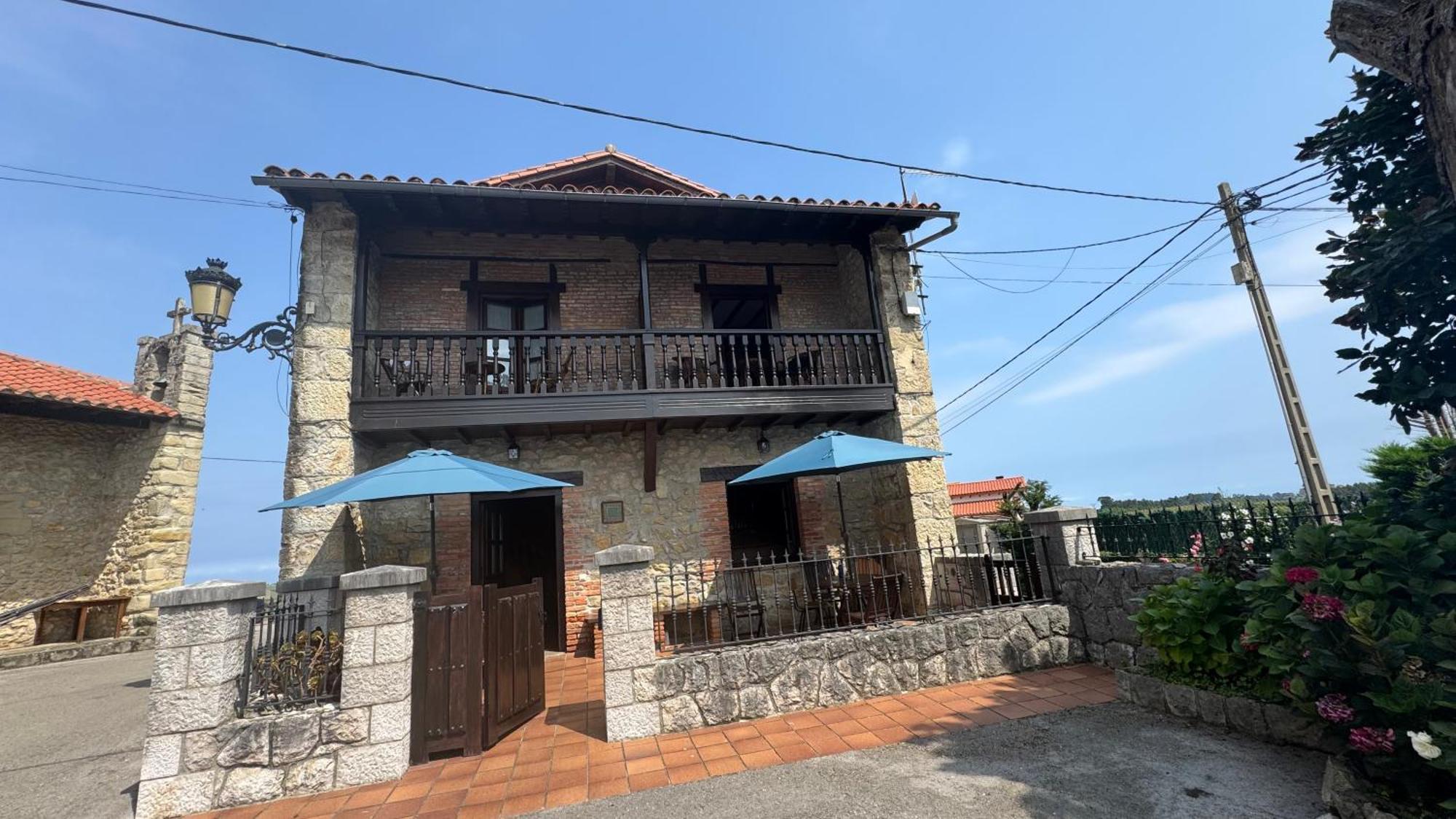 Casa Albertino Hotel Larteme Bagian luar foto